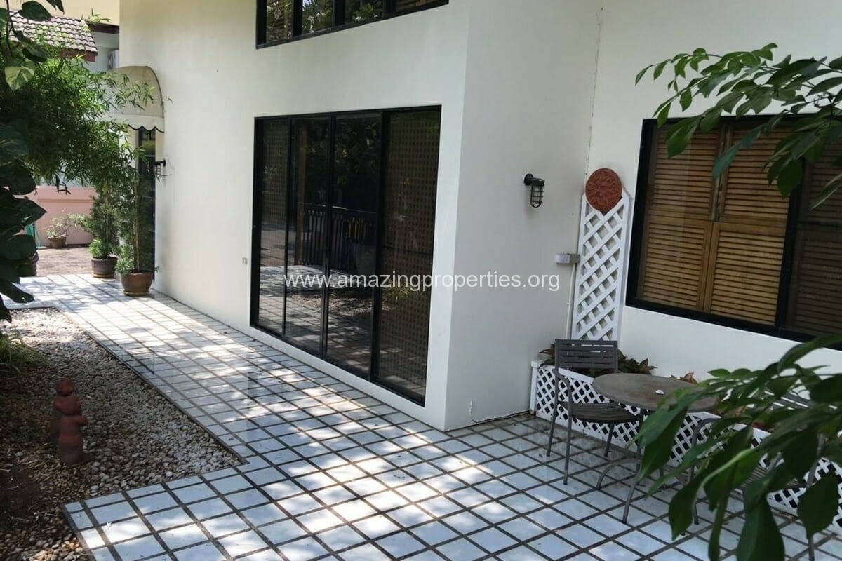 Thonglor-4-Bedroom-House-for-Rent-14-9438.jpg