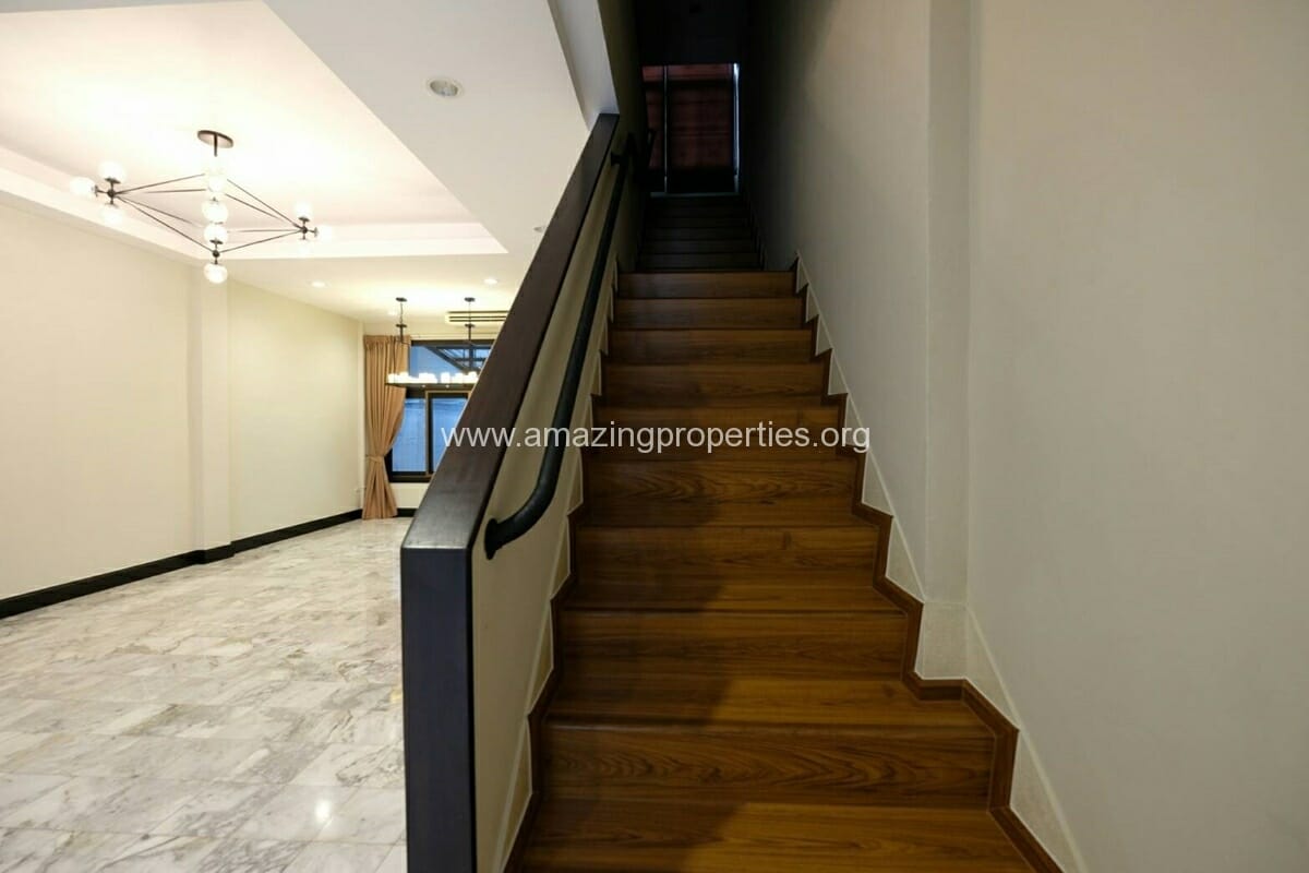 Thonglor-4-Bedroom-Townhouse-for-Rent-1-5774.jpg