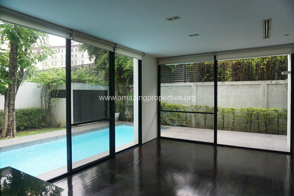 Thonglor-41-Bedroom-House-1321.jpg