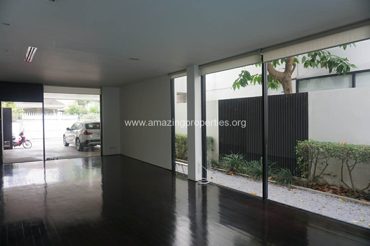 Thonglor-41-Bedroom-House-8-3383.jpg