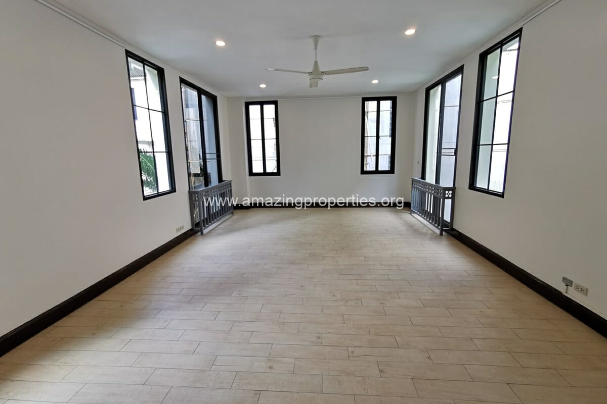 Thonglor-5-bedroom-house-13-6651.jpg