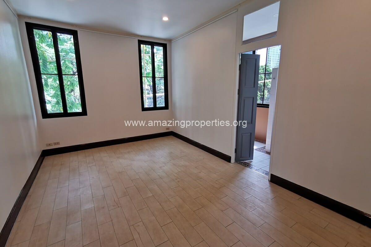 Thonglor-5-bedroom-house-18-7103.jpg