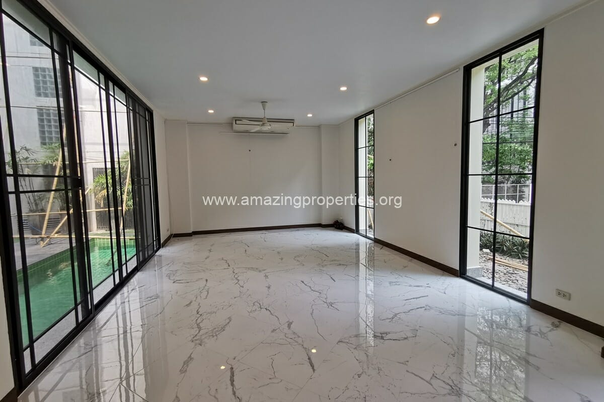 Thonglor-5-bedroom-house-27-6877.jpg