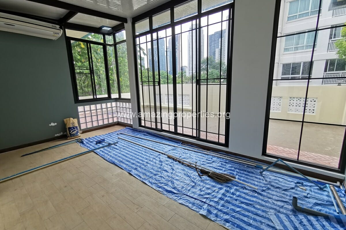 Thonglor-5-bedroom-house-6-9976.jpg