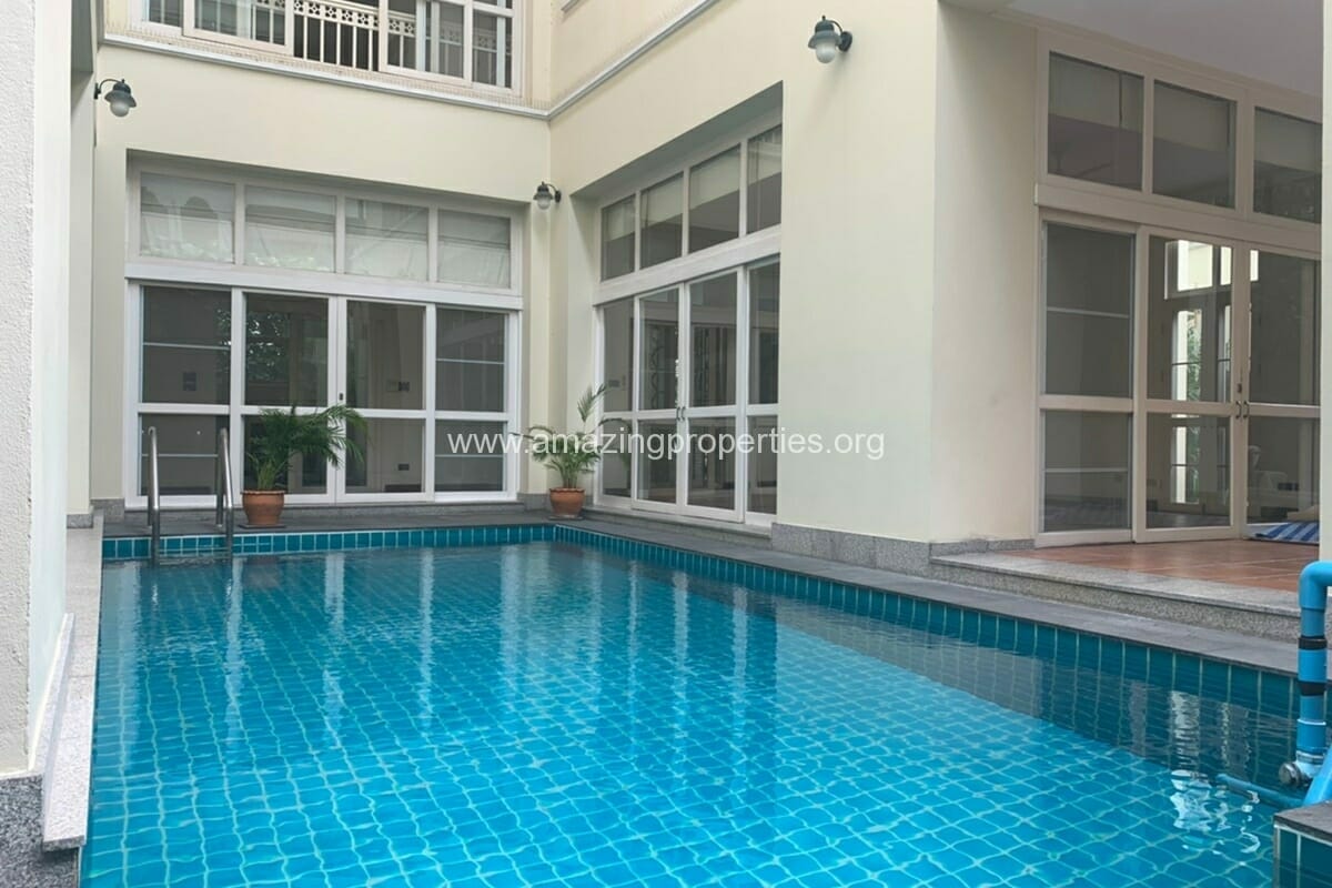 Thonglor-5-bedroom-house-for-Rent-41-1556.jpg