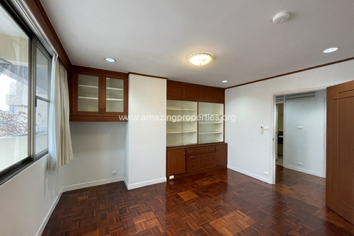 Tongthip-Mansion-3-bedroom-condo-6-3902.jpg
