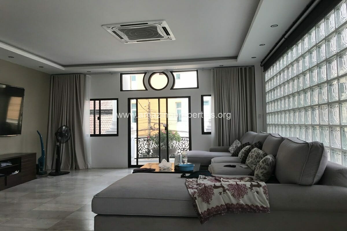 Townhouse-Sukhumvit-27-6-8071.jpg