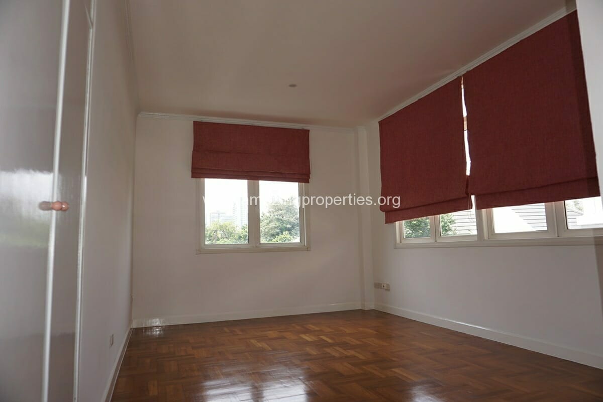 Townhouse-for-rent-Phrom-Phong-55-3759.jpg