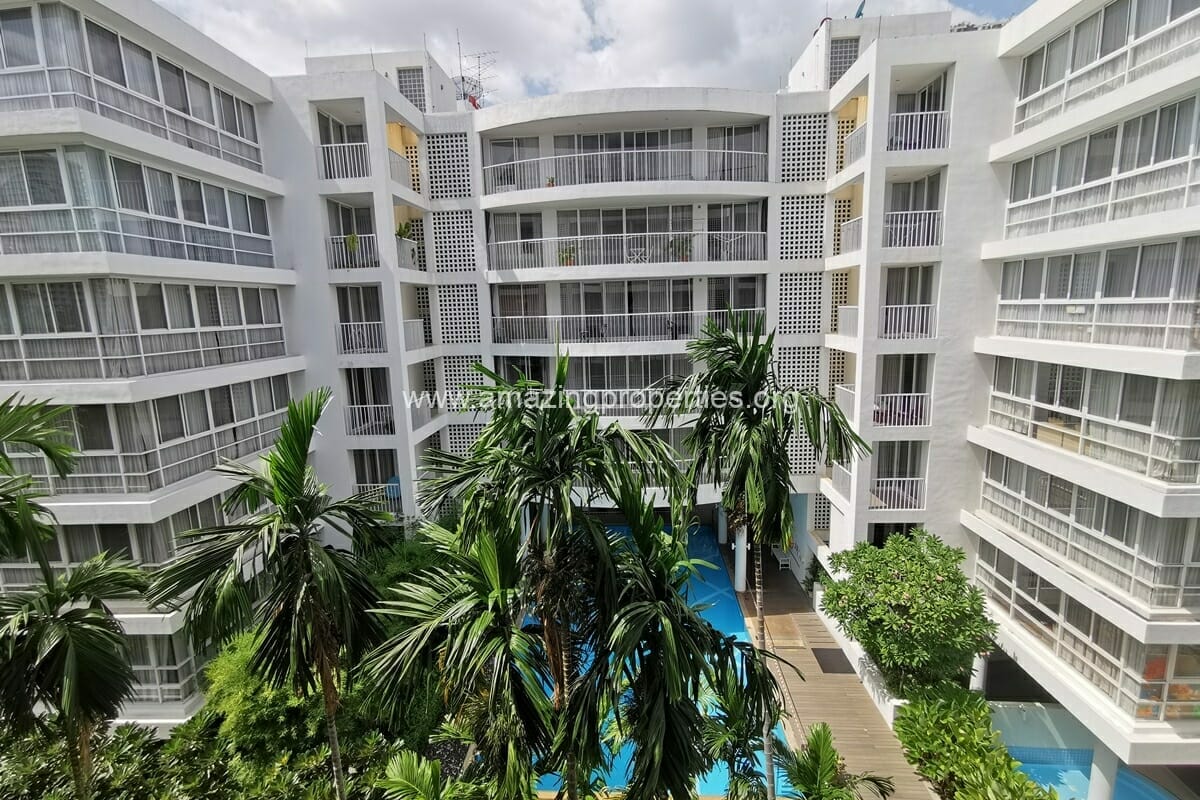 Triplex-3-bedroom-Ekkamai-Gardens-8-3106.jpg