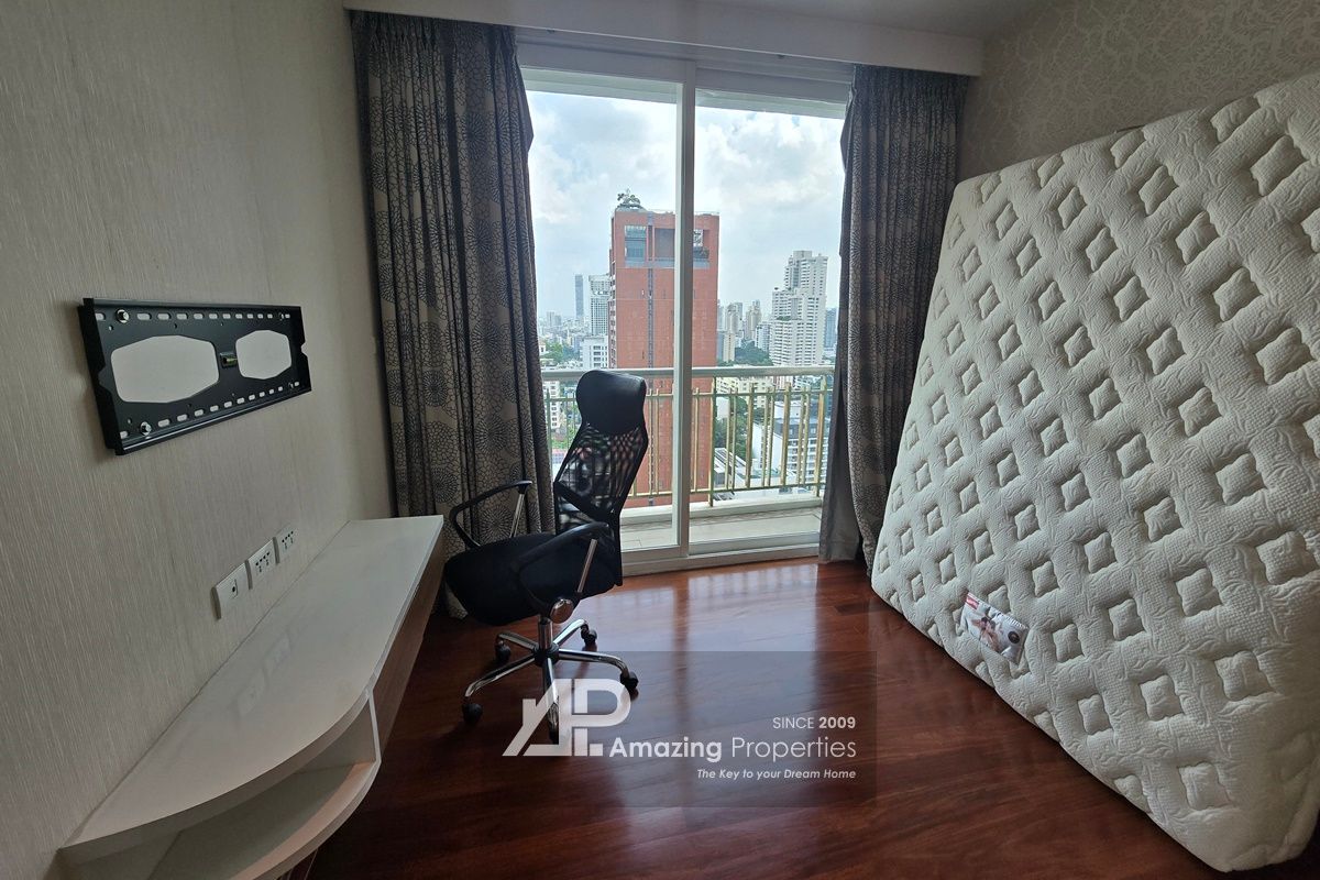 Triplex-Penthouse-Wind-Sukhumvit-23-12-8076.jpg