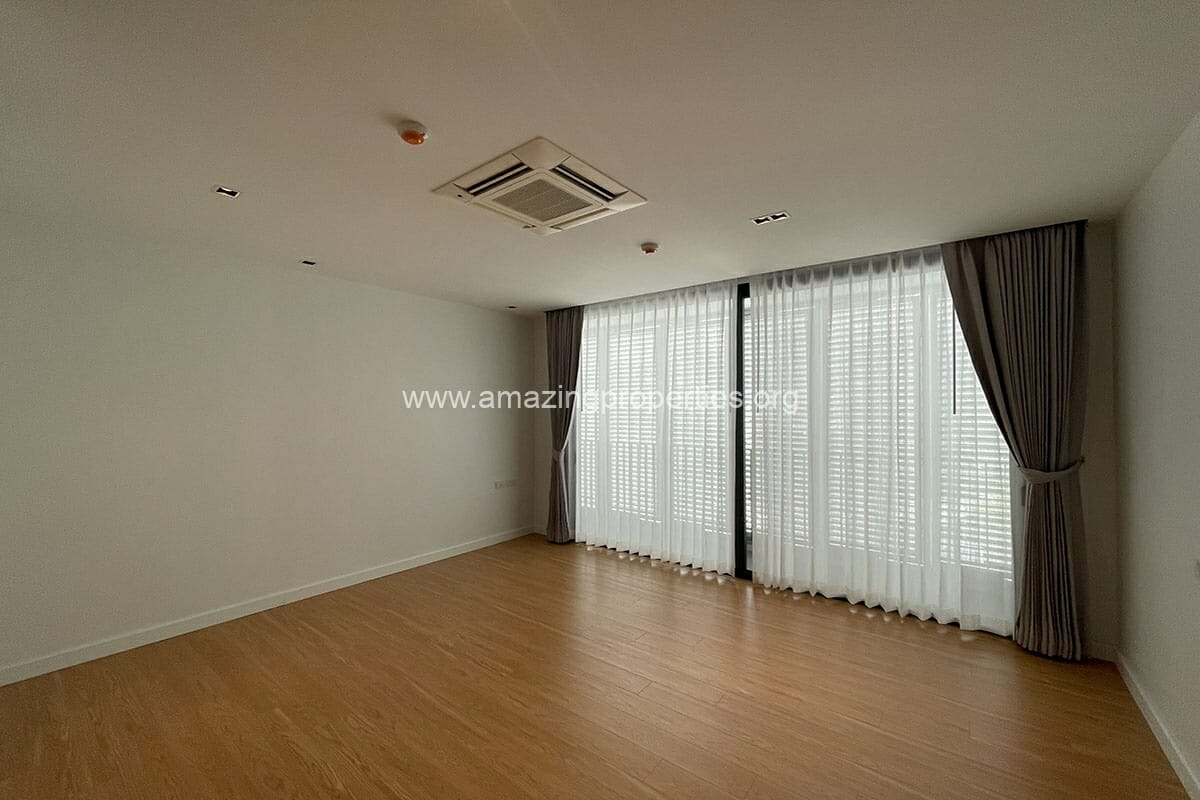 Unfurnished-3-Bedroom-apartment-Thonglor-11-1-9586.jpg