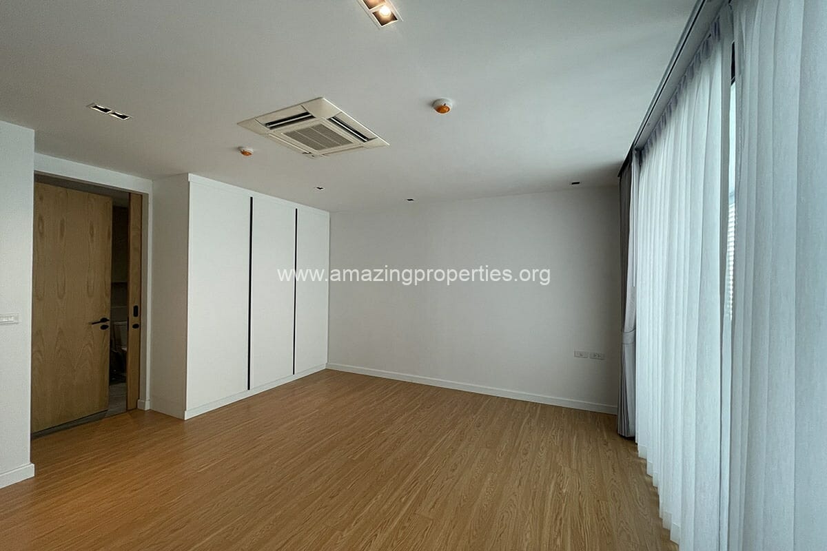 Unfurnished-3-Bedroom-apartment-Thonglor-12-1-7275.jpg