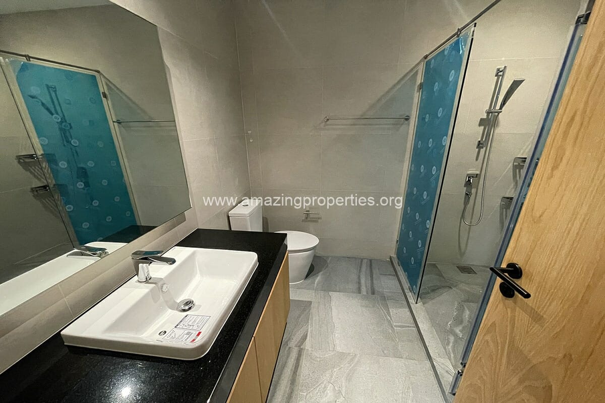 Unfurnished-3-Bedroom-apartment-Thonglor-16-1-1992.jpg