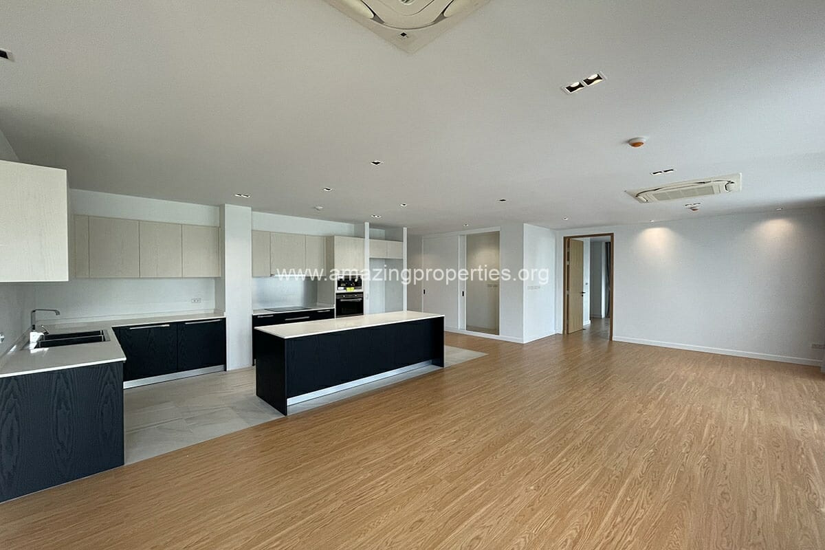 Unfurnished-3-Bedroom-apartment-Thonglor-2-1-1189.jpg