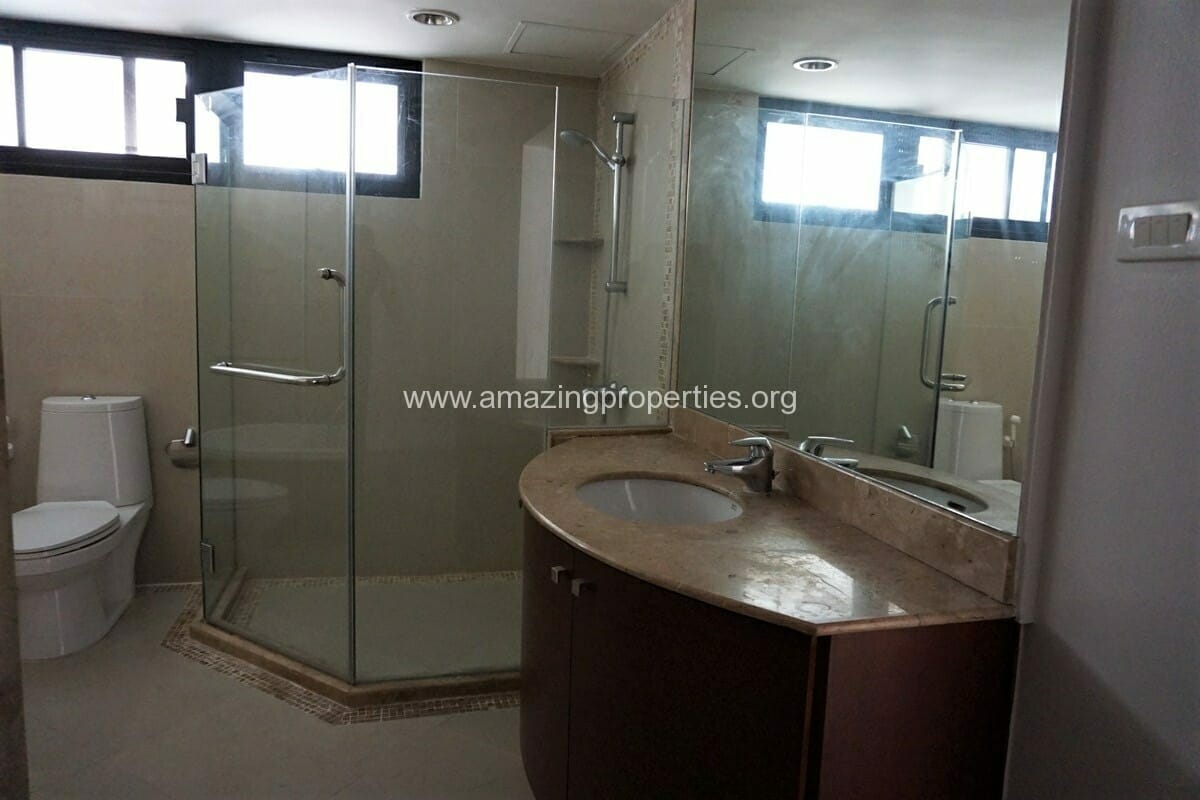 Unfurnished-4-Bedroom-Apartment-Phirom-Garden-Residence-13-6050.jpg