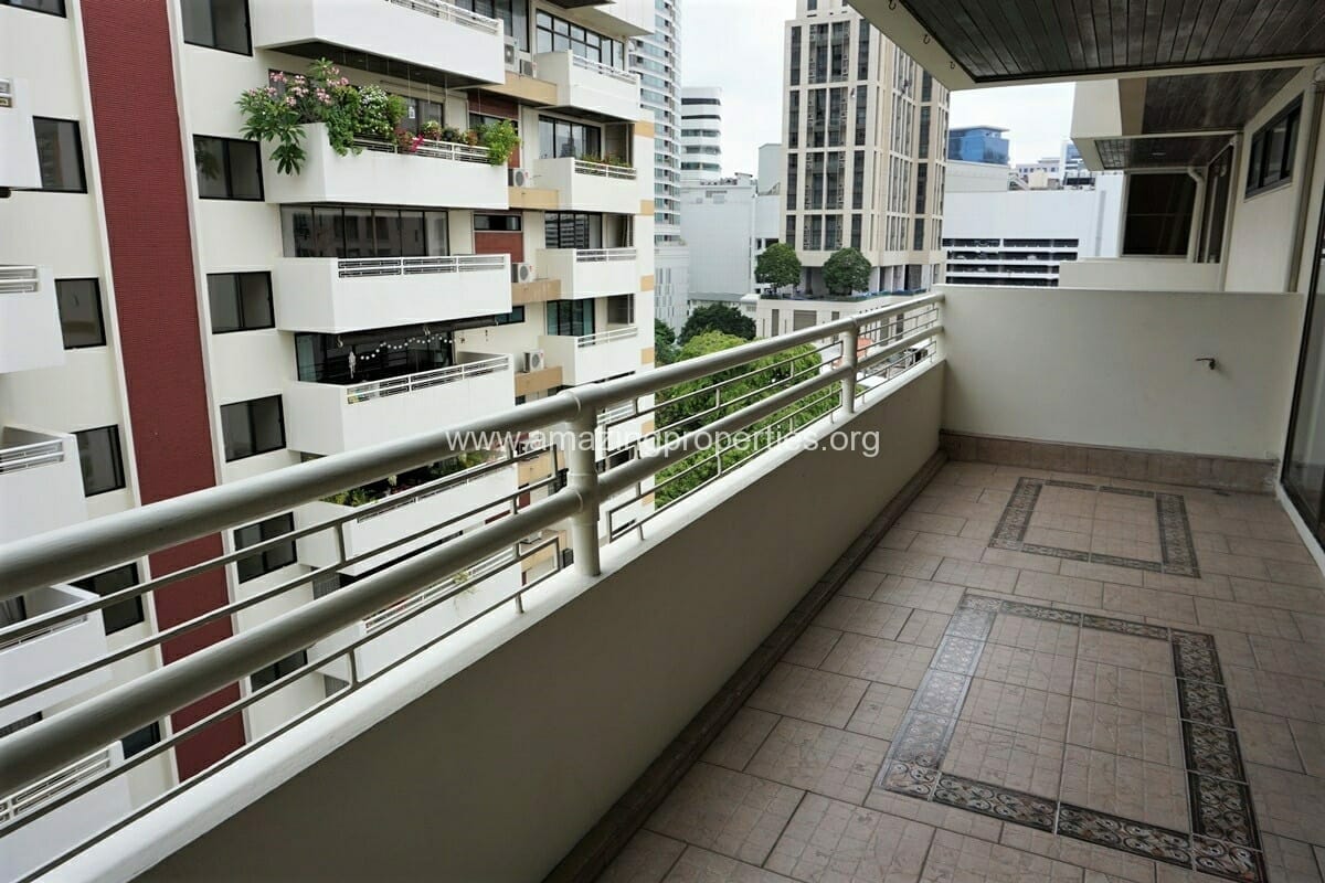 Unfurnished-4-Bedroom-Apartment-Phirom-Garden-Residence-3-7407.jpg