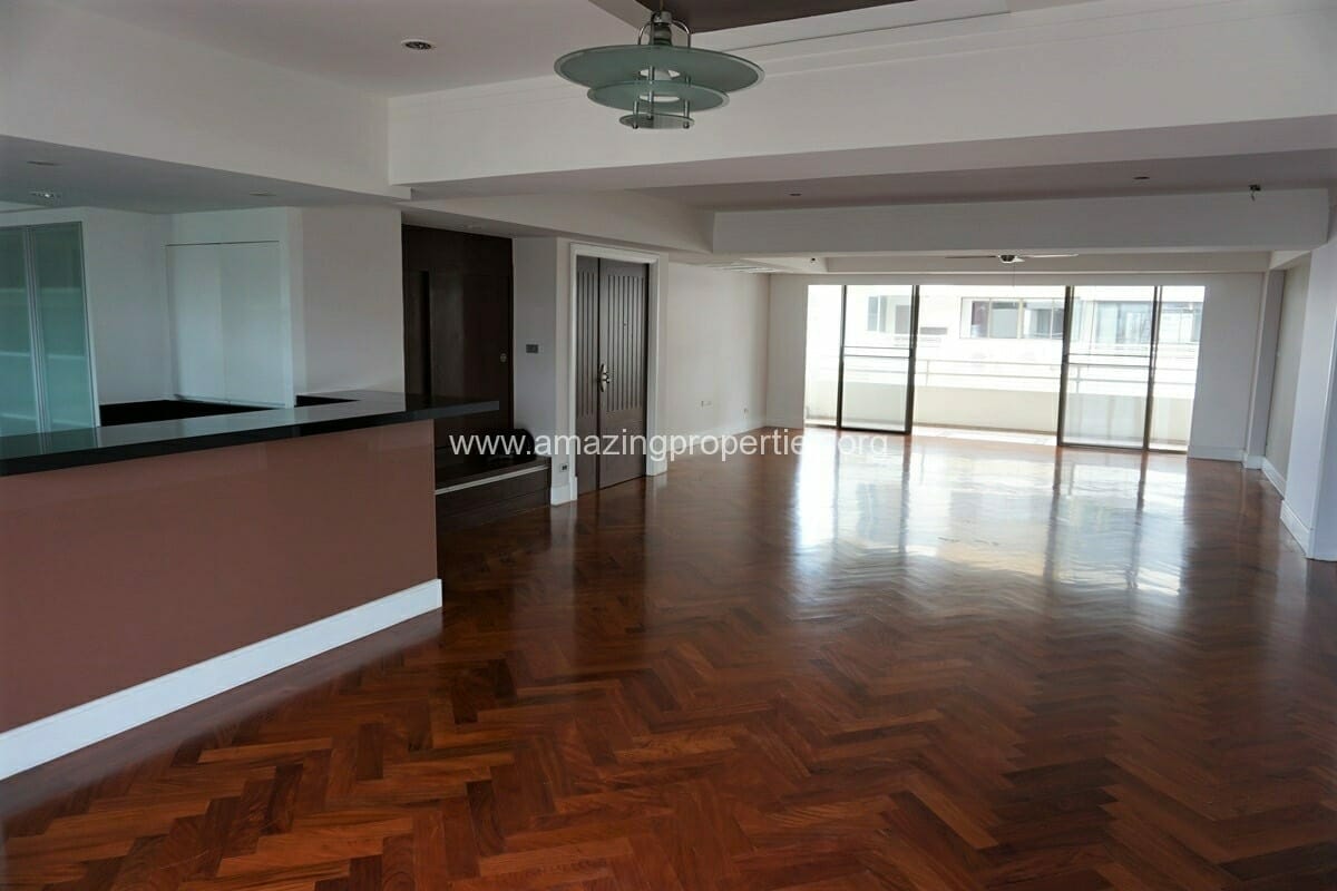 Unfurnished-4-Bedroom-Apartment-Phirom-Garden-Residence-7-4731.jpg