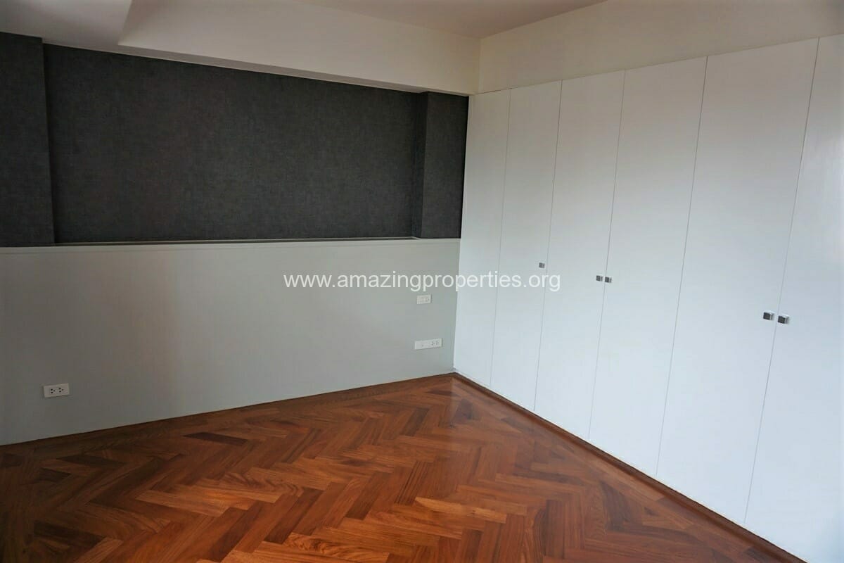 Unfurnished-4-Bedroom-Apartment-Phirom-Garden-Residence-8-4361.jpg