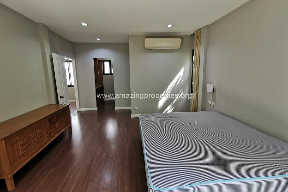 Veranda-Ville-4-bedroom-house-Thonglor-19-4596.jpg