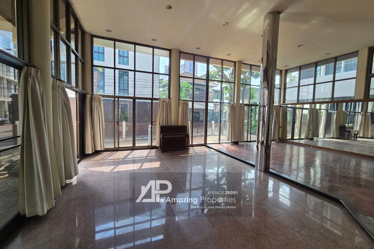 img_1773126992_House_near_BTS_Phrom_Phong__10__6mxZpPACk.jpg