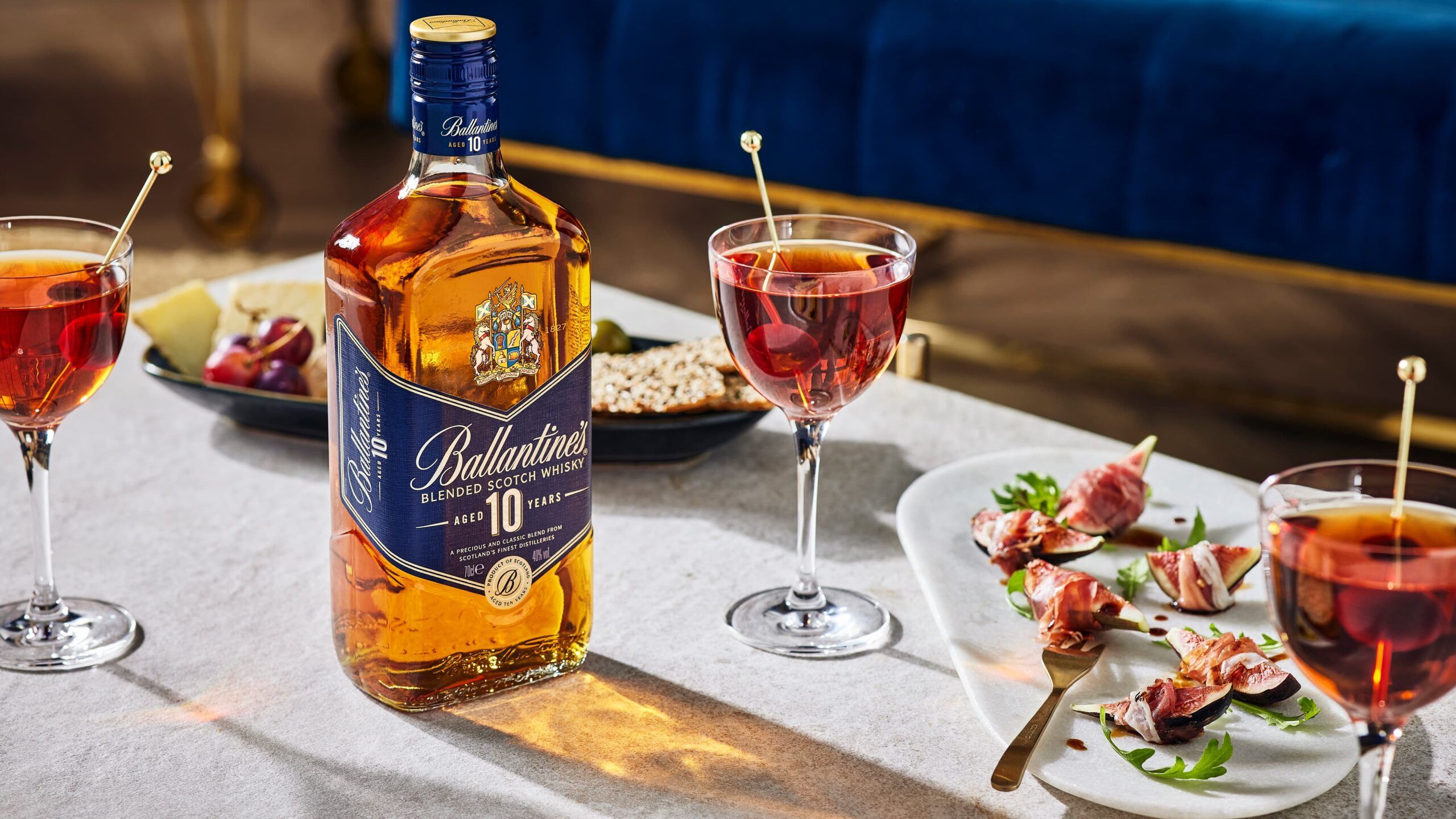 Ballantine's 10 Year Old Blended Scotch Whisky - Ballantine's