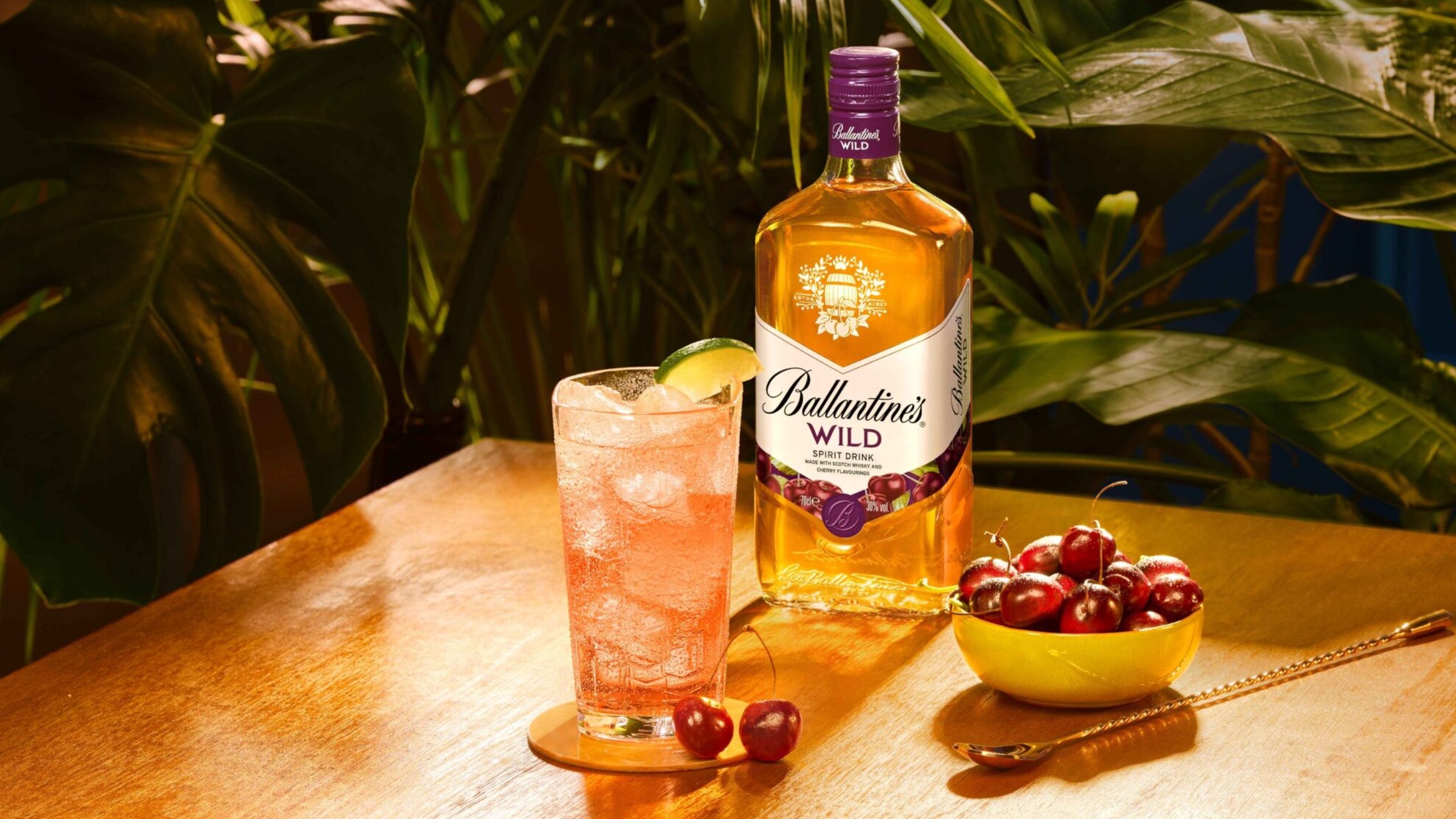 Ballantine's Wild - Scotch Whisky & Cherry Drink - Ballantine's Wild