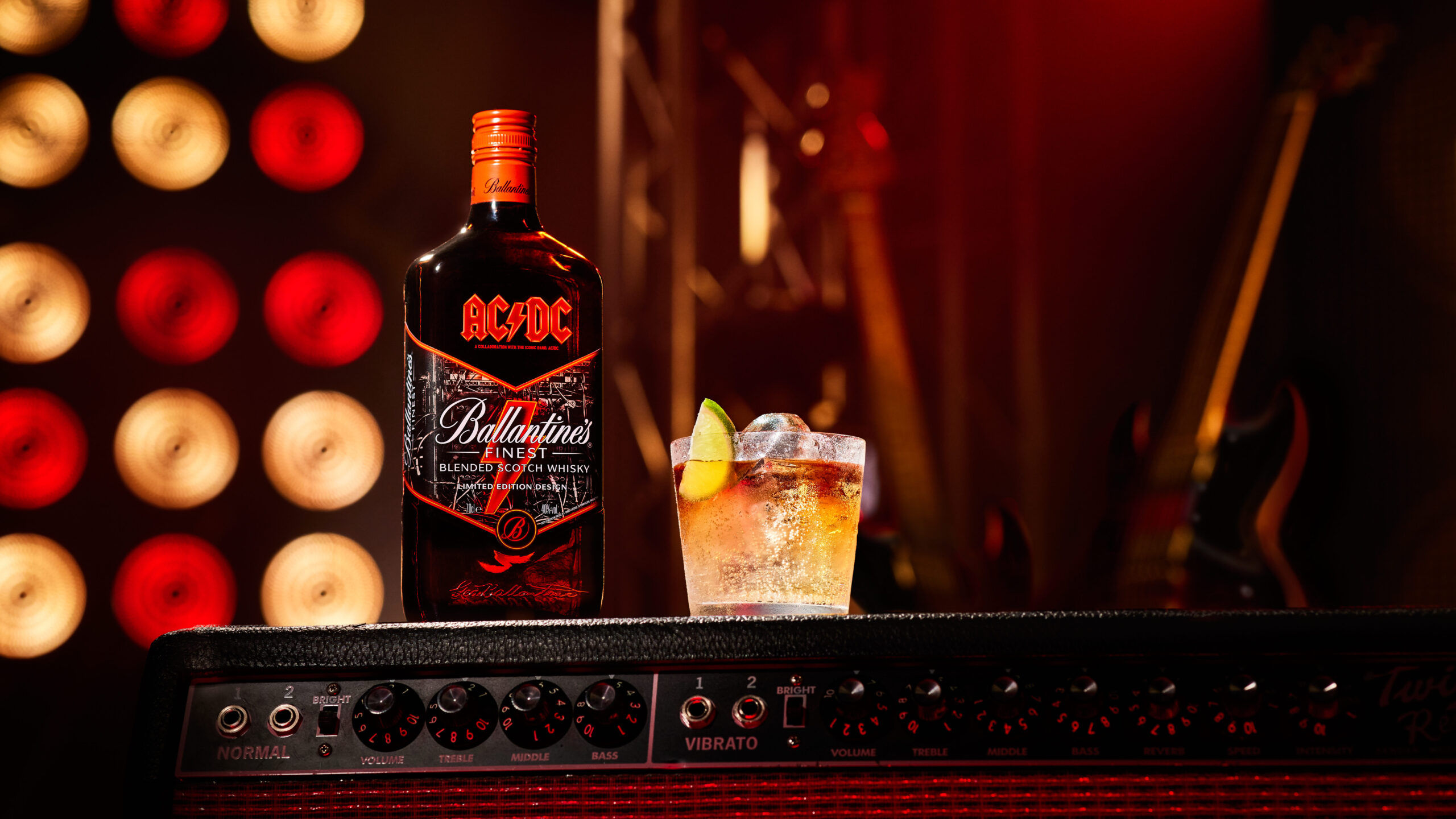 ウイスキー AC True Music Icons AC/DC Edition - Limited Whisky - Ballantine's
