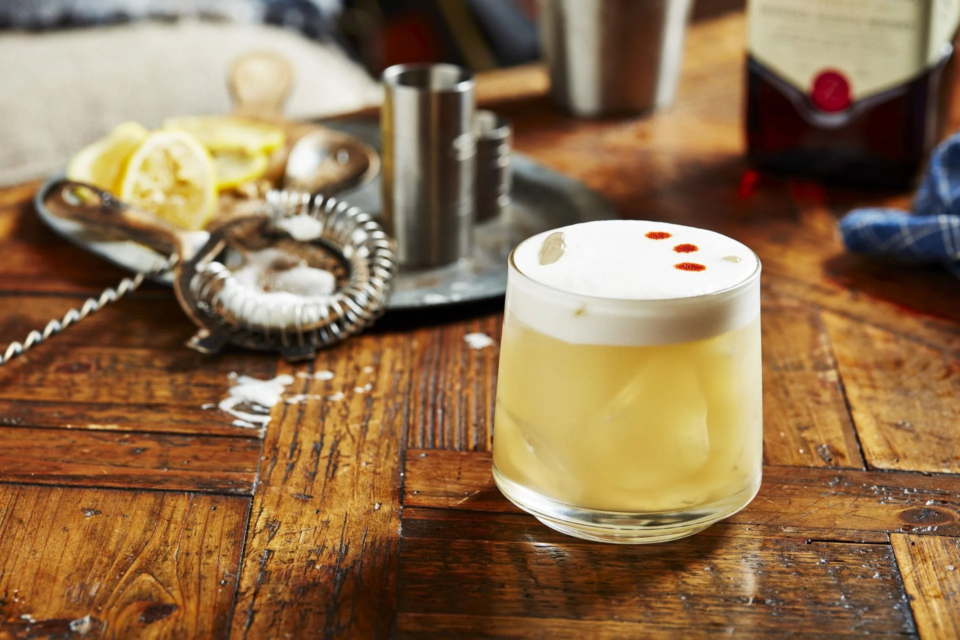 Ballantine's whisky sour