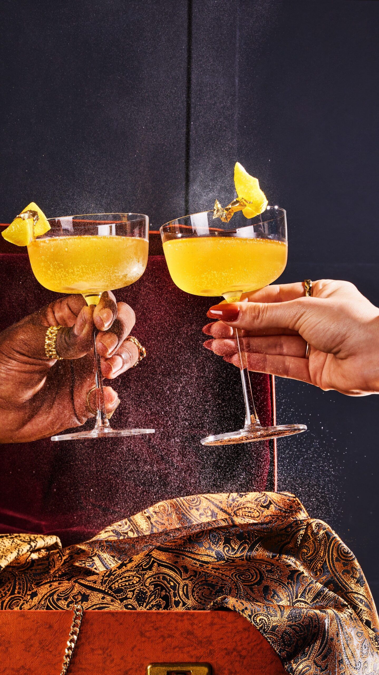 Sparkling Gold Rush Chivas Regal Cocktail