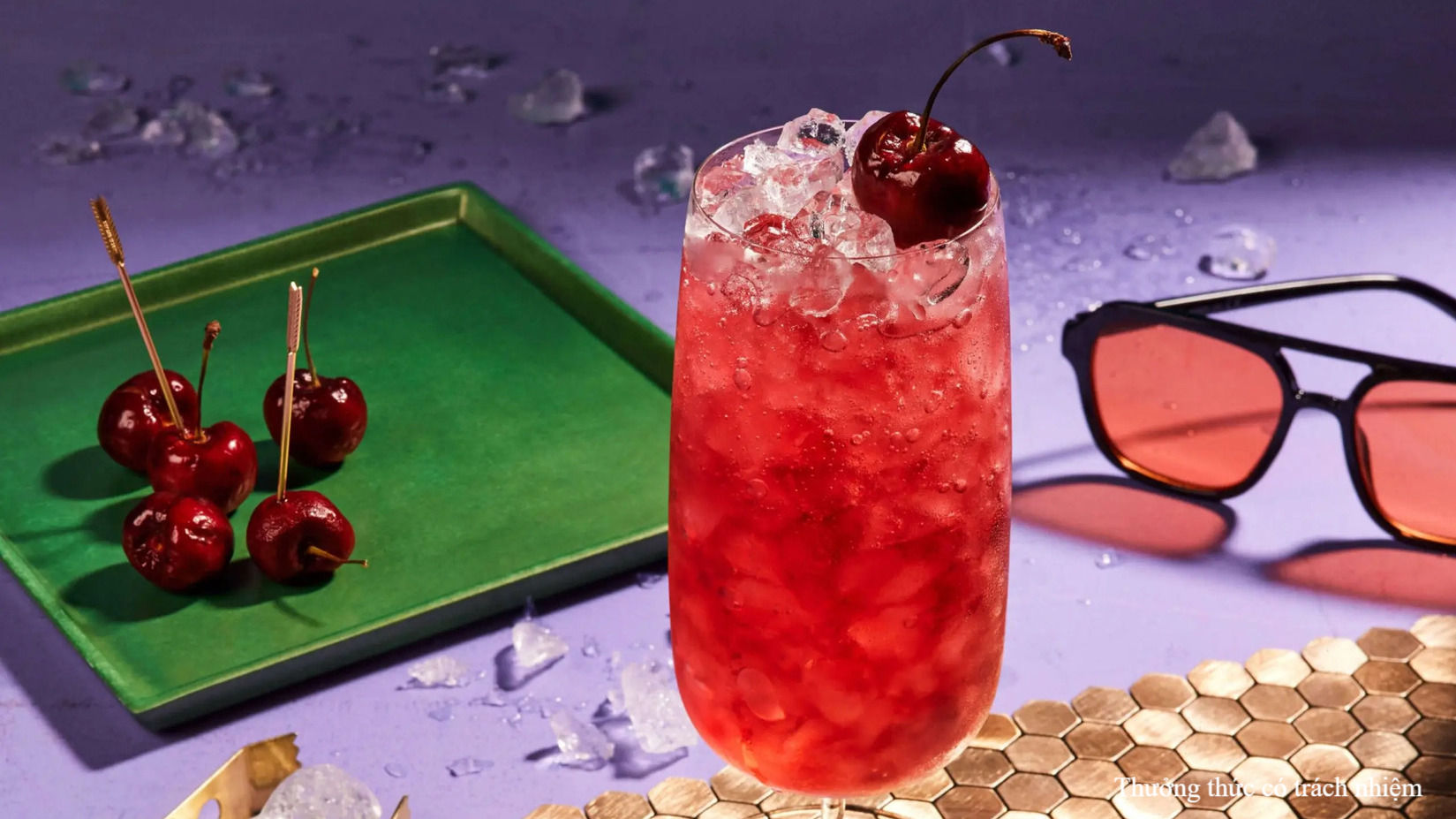 Cherry Soda cho hương vị Whisky tươi mát lẫn với vị trái cây đậm đà.