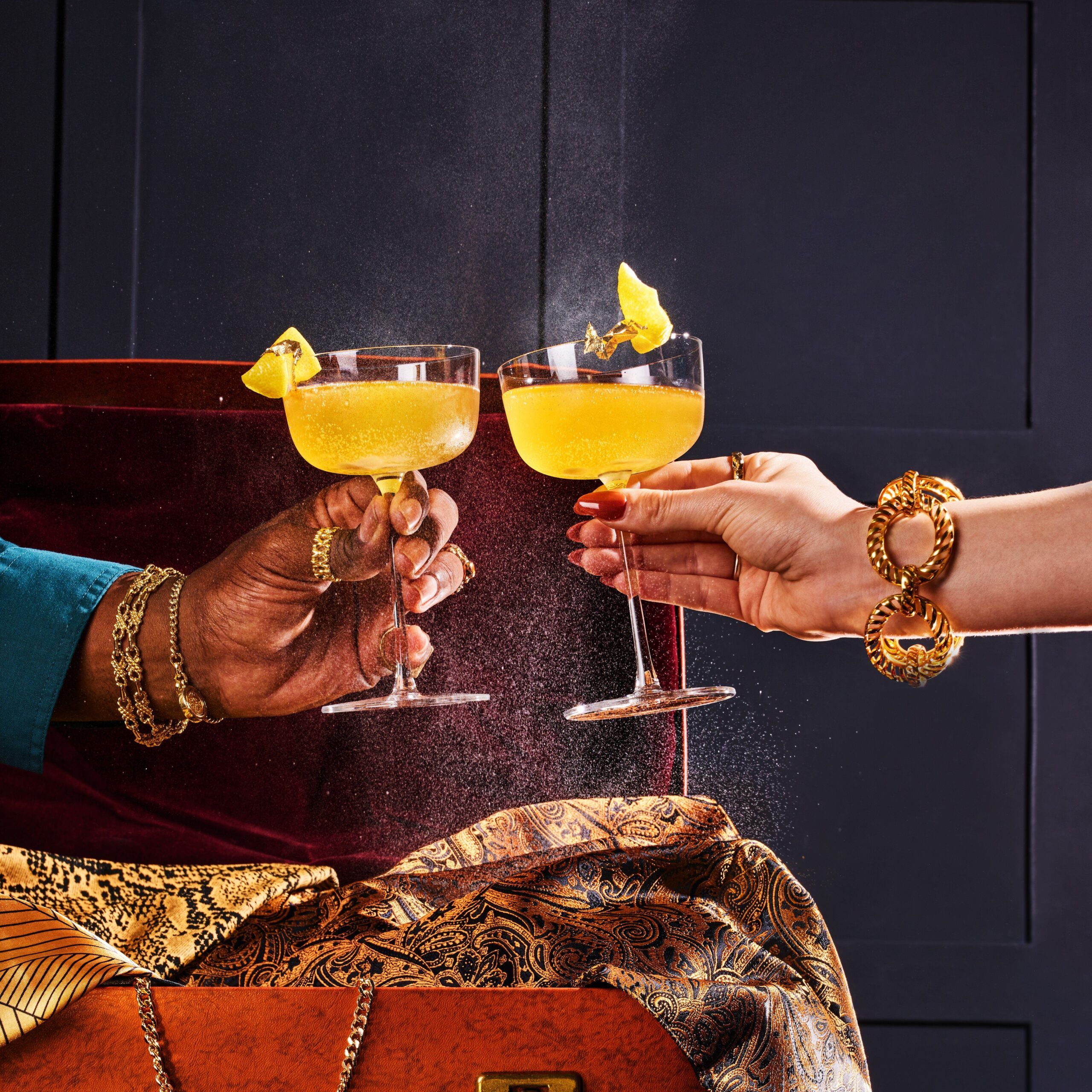 Sparkling Gold Rush Chivas Regal Cocktail