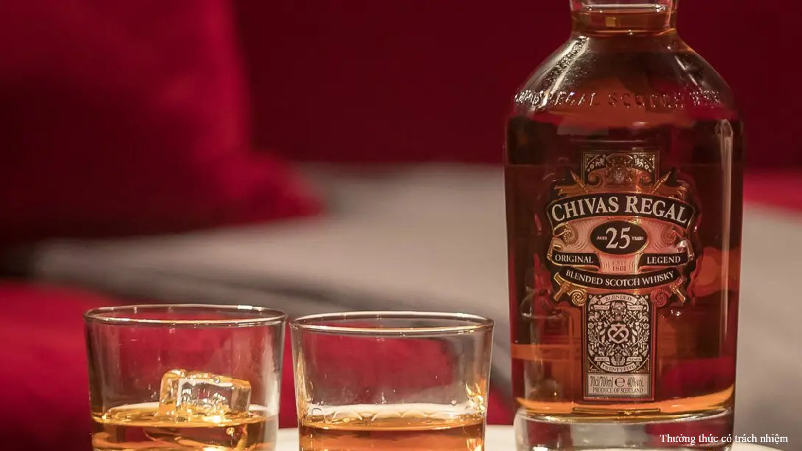 Chivas 25 là loại Whisky hạng sang đầu tiên trên thế giới.