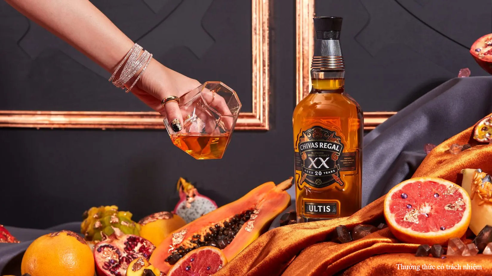 Chivas Ultis XX đậm chất hiện đại và phóng khoáng.