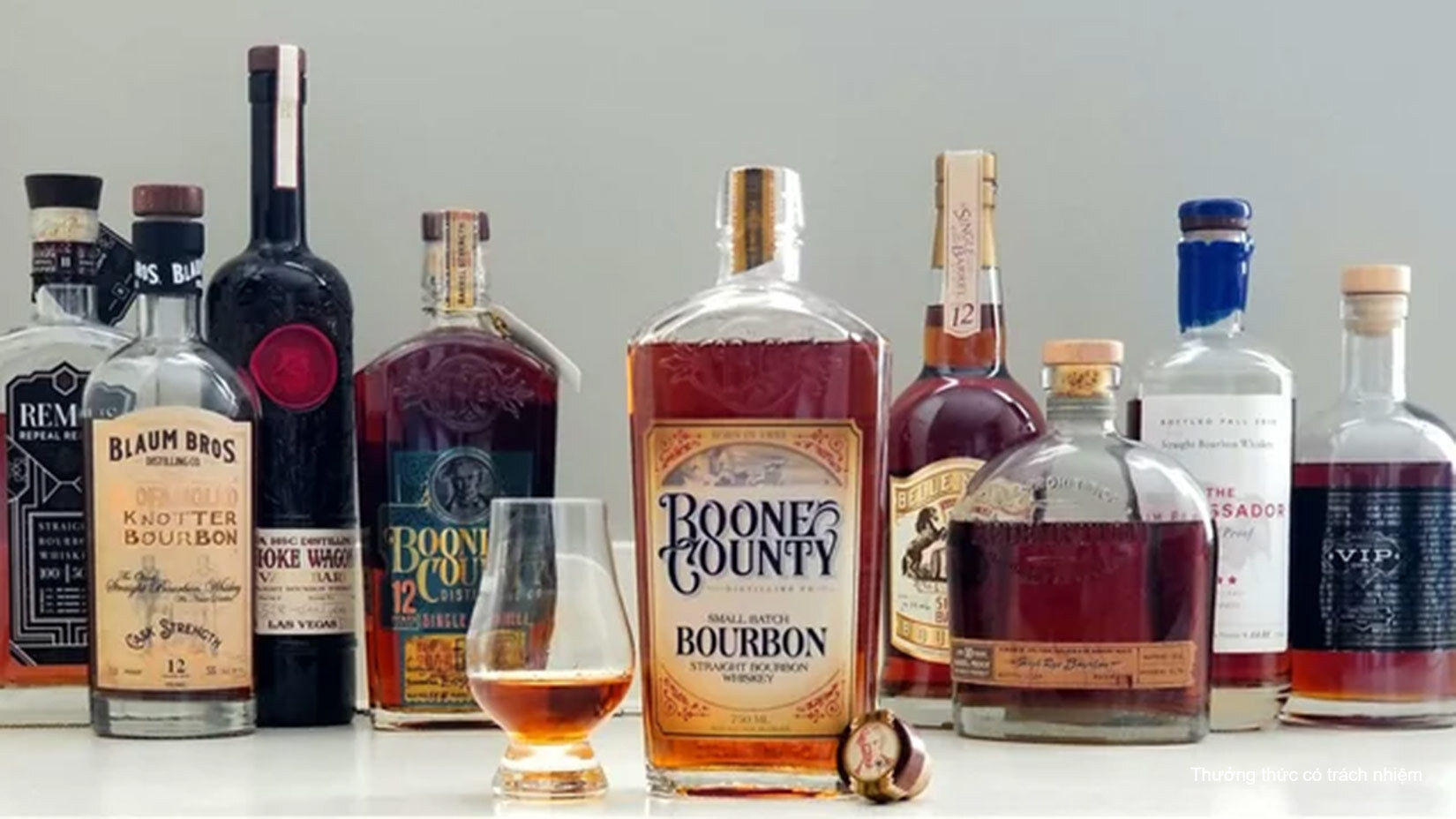 Small Batch có chất lượng cao cấp hơn những loại Bourbon thông thường.
