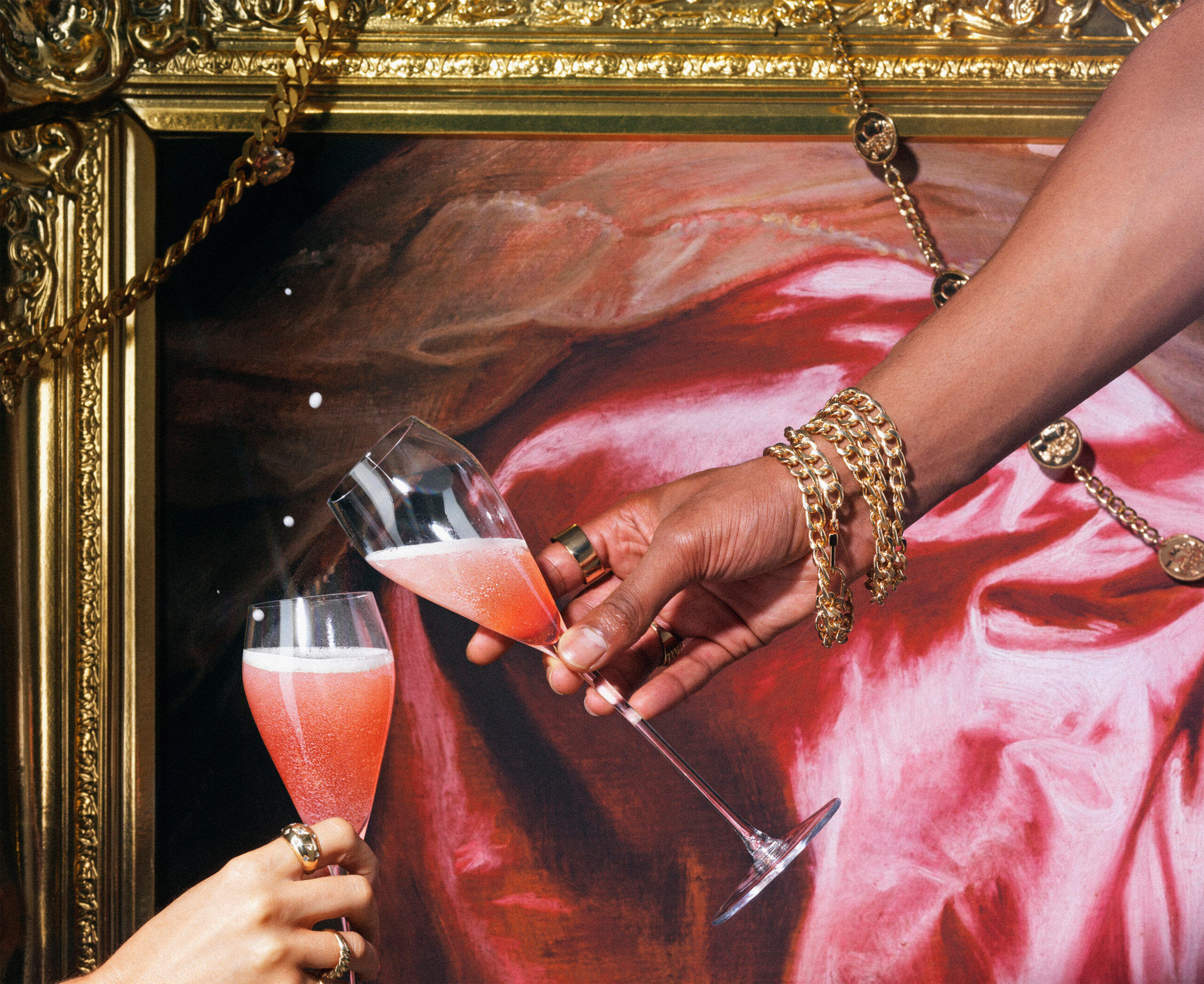 Raspberry Bellini Cocktail Whisky Chivas Regal