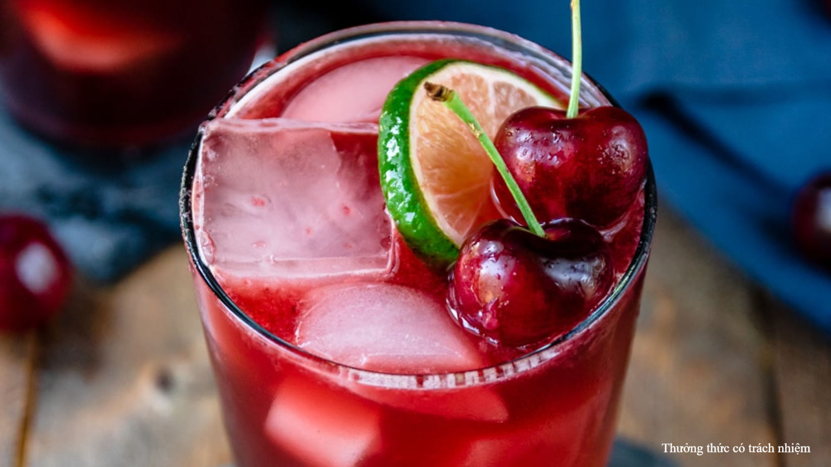 pha-chivas-coca-ruou-amaretto-va-ruou-schnapp-dao
