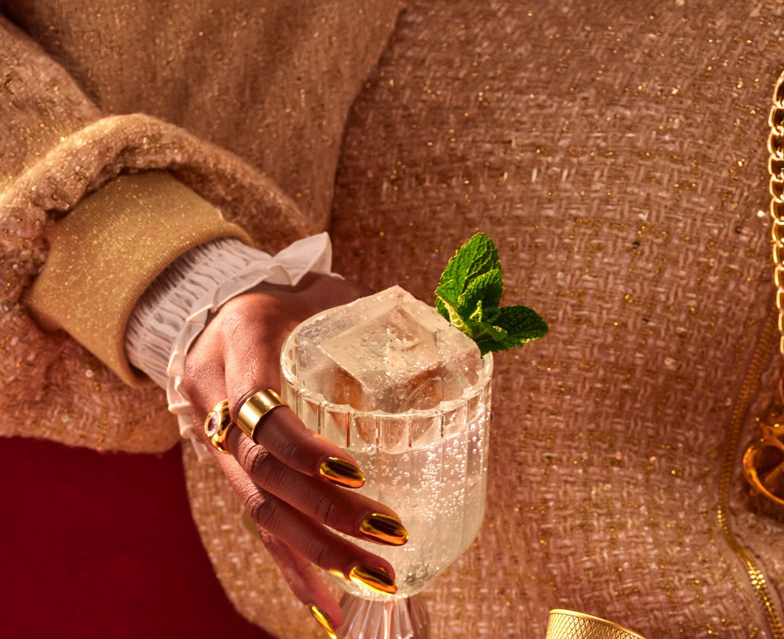 Crystalgold Spritzカクテルレシピ - Chivas Regal Chivas Regal JP