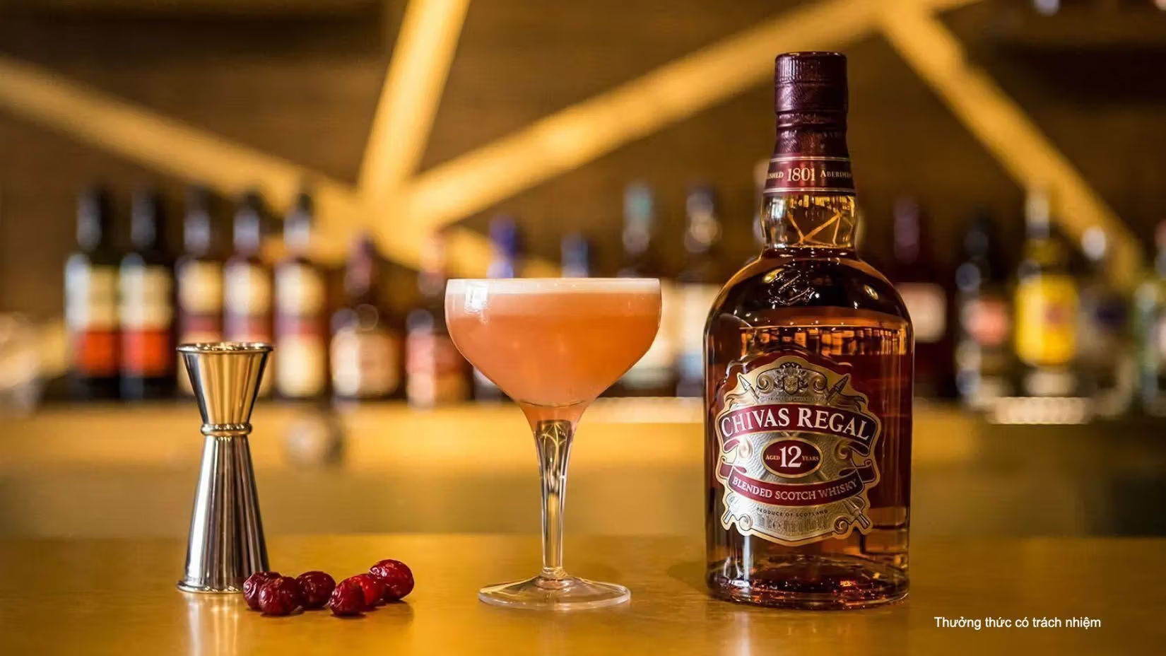 Chivas 12 mang đến trải nghiệm thưởng thức sang trọng và tinh tế