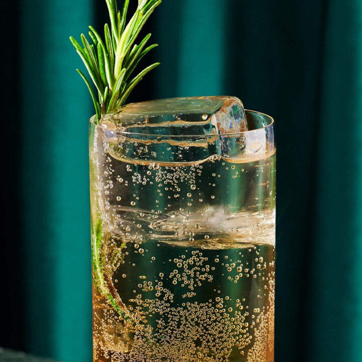 Chivas Regal Whisky Cocktail Pine Highball