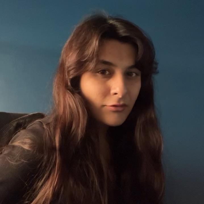 Portrait of author Smriti Bhoker