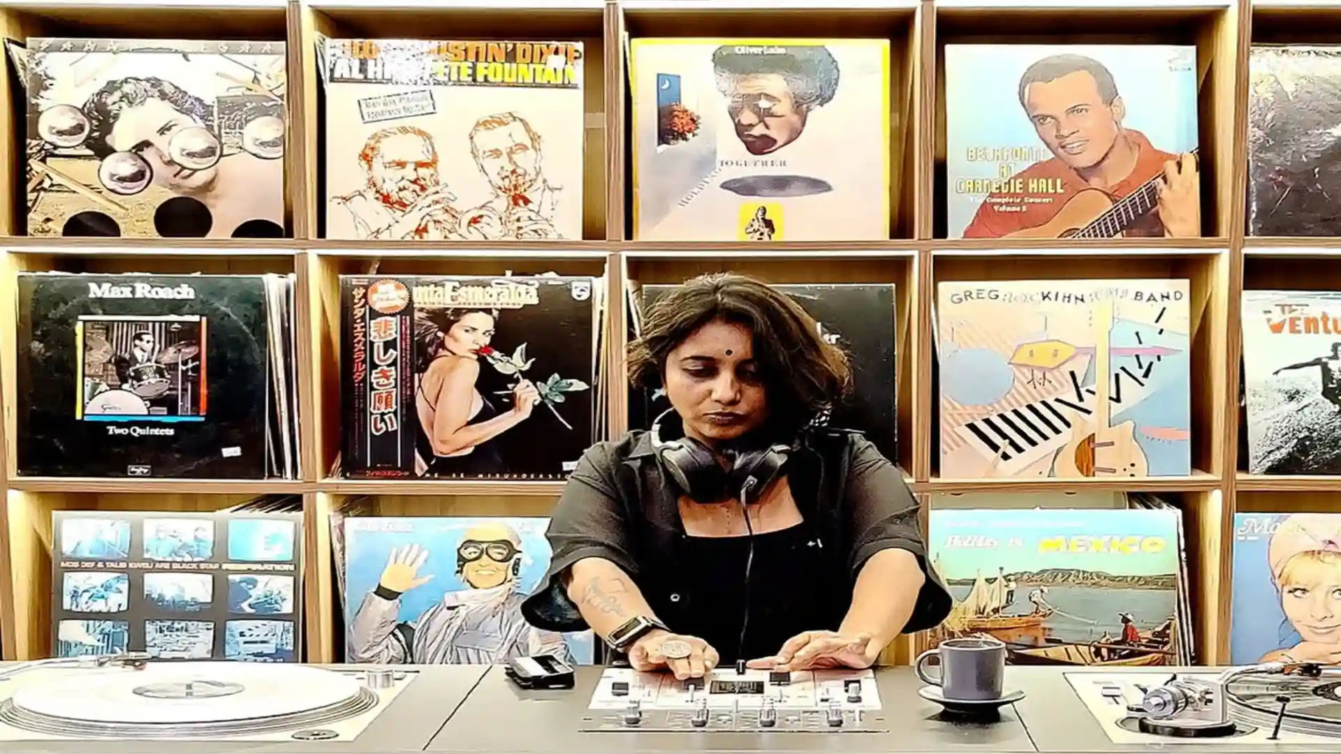 Local Artists on Vinyl: Supporting Independent Music Through Record Purchases 3