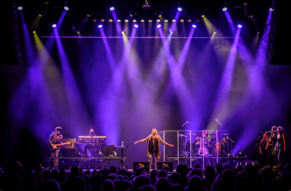 Live concert performance by Asha Puthli and band on stage
