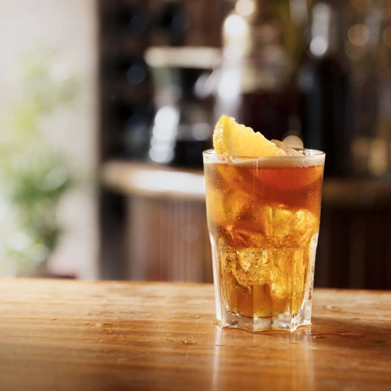 ジェムソン コールドブリュー】ウイスキーとコーヒーを組合せた ジェムソン コールドブリュー】ウイスキーとコーヒーを組合せた