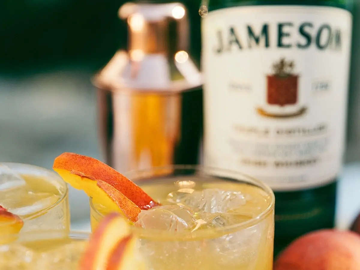 jameson ginger peach cocktail
