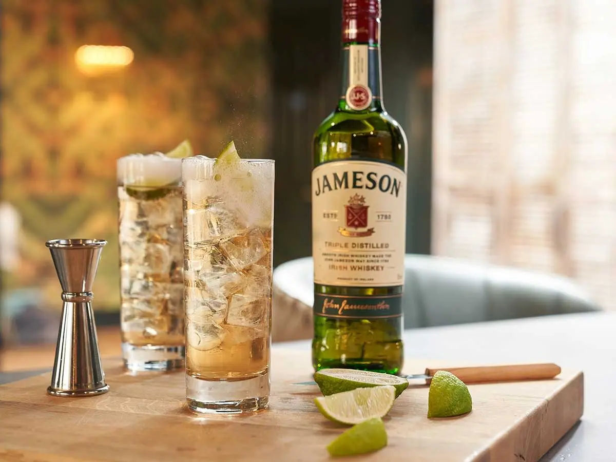 Jameson Ginger Ale & Lime Cocktail