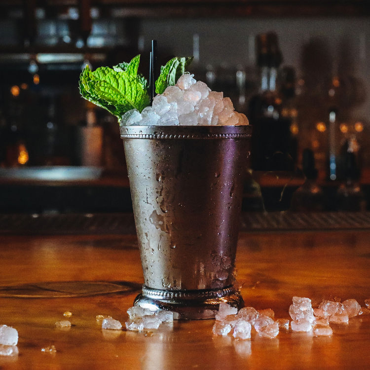 mint julep cocktail