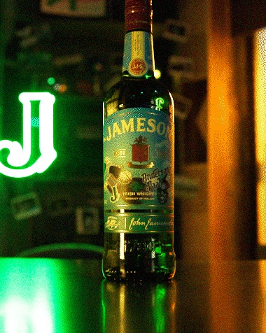 jj 2410 distilled sounds fender web export leb website gif1 380x476px final