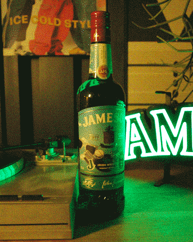 jj 2410 distilled sounds fender web export leb website gif2 380x476px final