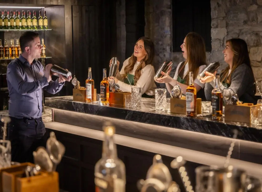 cocktail class experiences