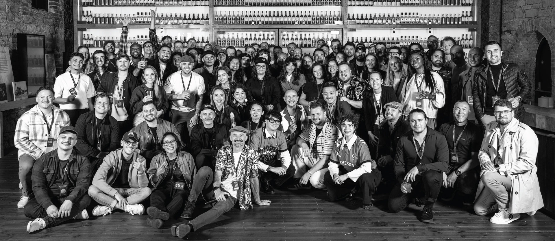 hosts crowdshotbw 1920x834px